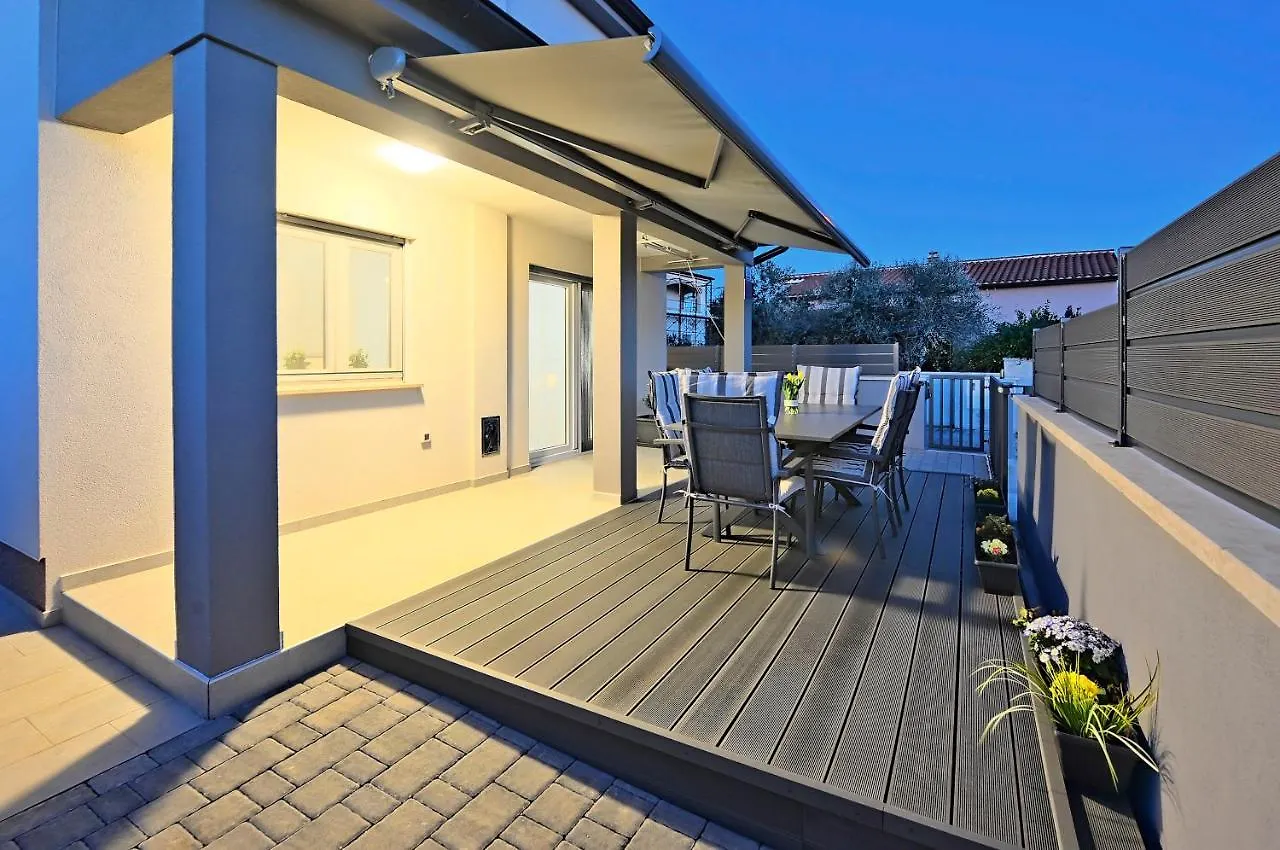 Casa Tara Three-Bedroom Holiday Home Pula