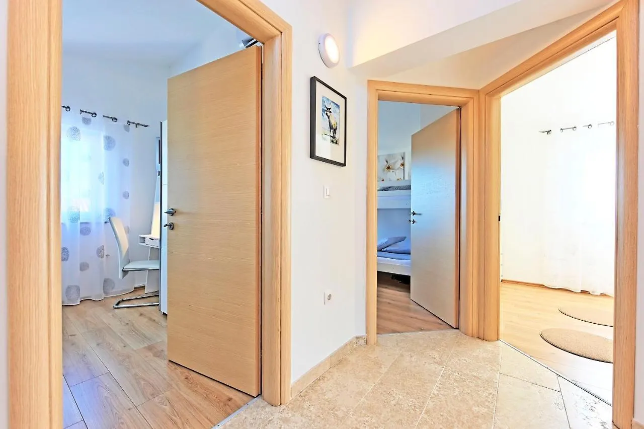 Casa Tara Three-Bedroom Holiday Home Pula